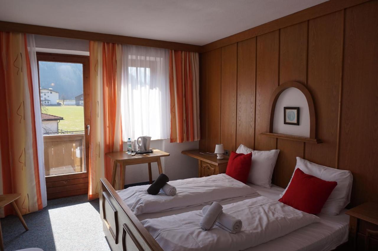Отель Gaestehaus Klammerschneider Цель-ам-Циллер Экстерьер фото