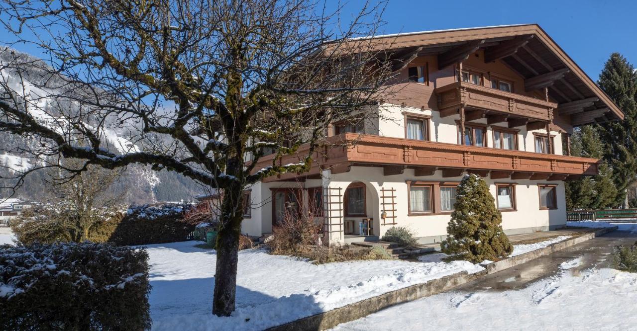 Отель Gaestehaus Klammerschneider Цель-ам-Циллер Экстерьер фото